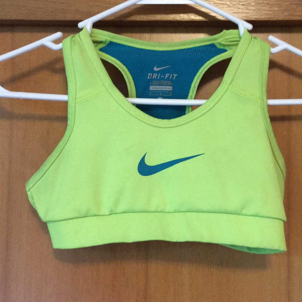 nike sports bra
